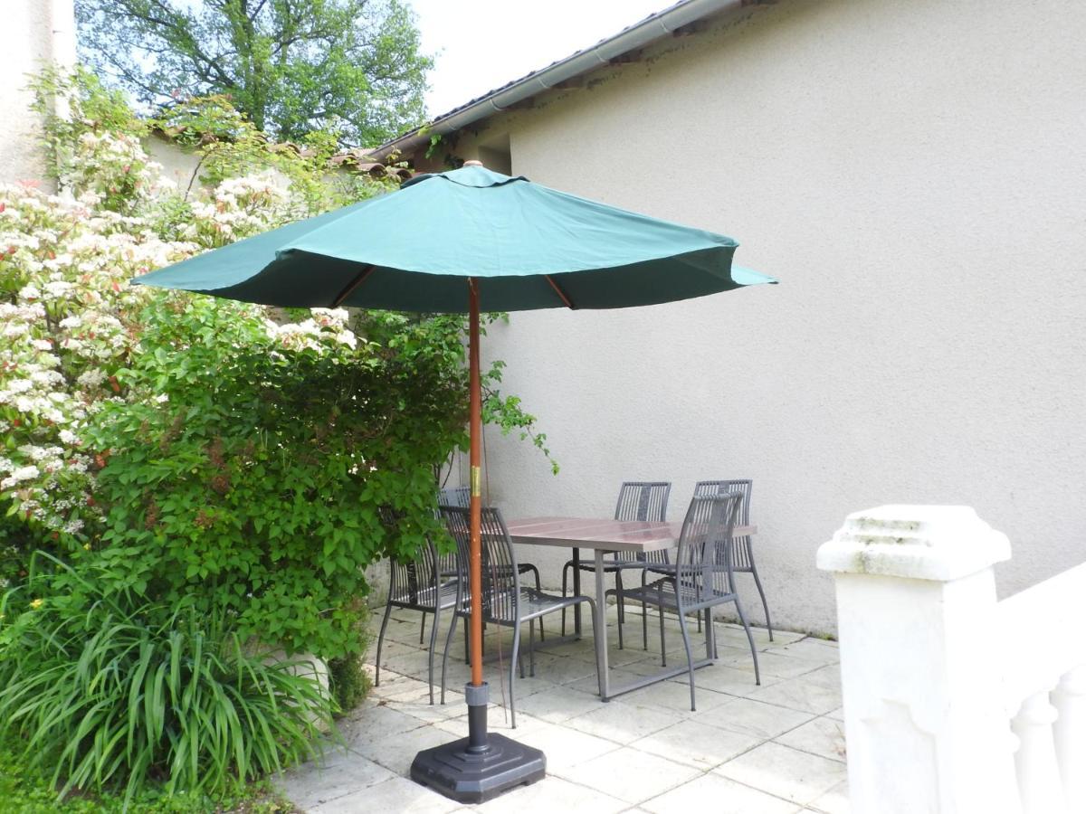 La Charmatiere Villa Haute-Rivoire Luaran gambar