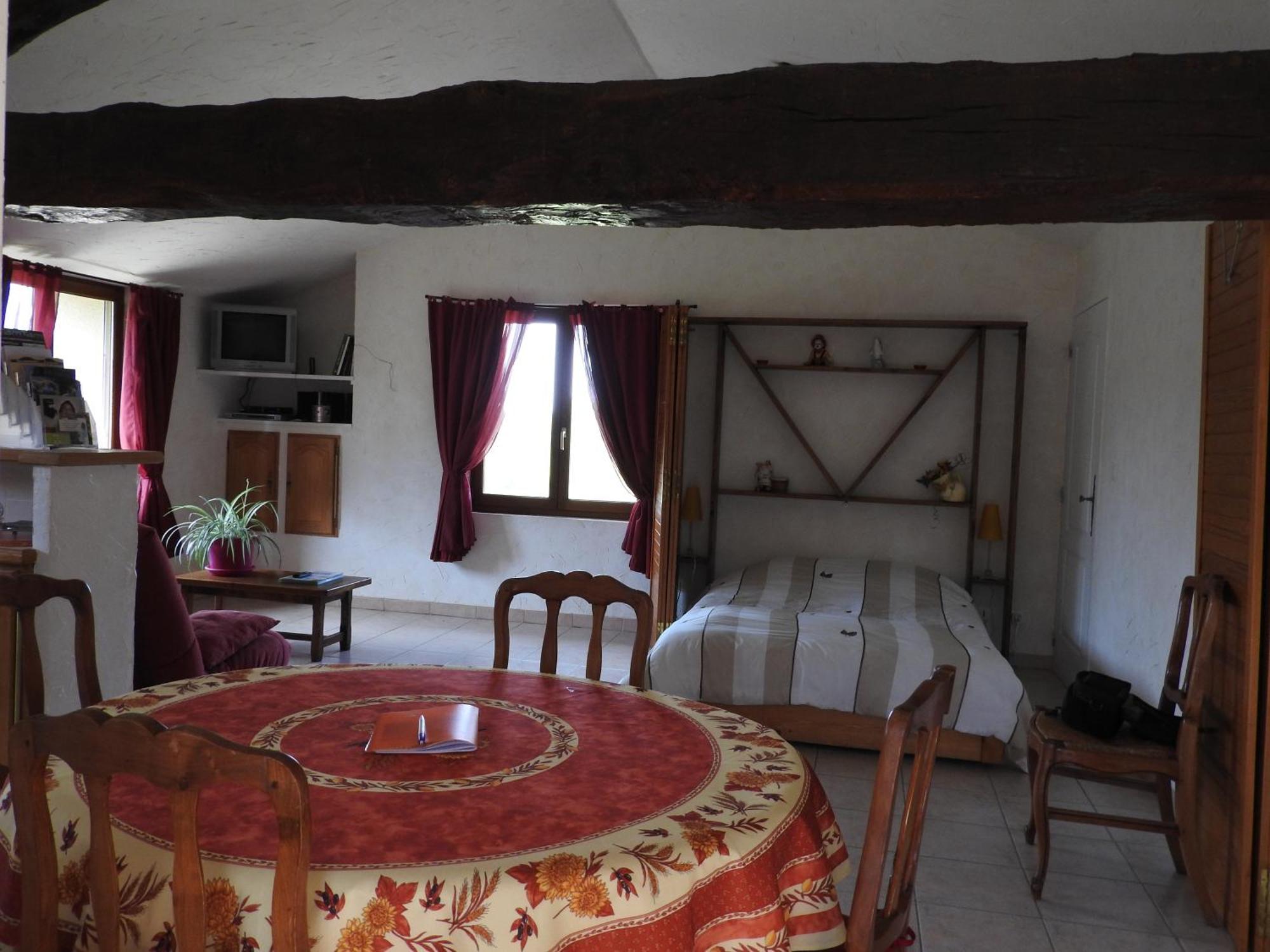 La Charmatiere Villa Haute-Rivoire Luaran gambar