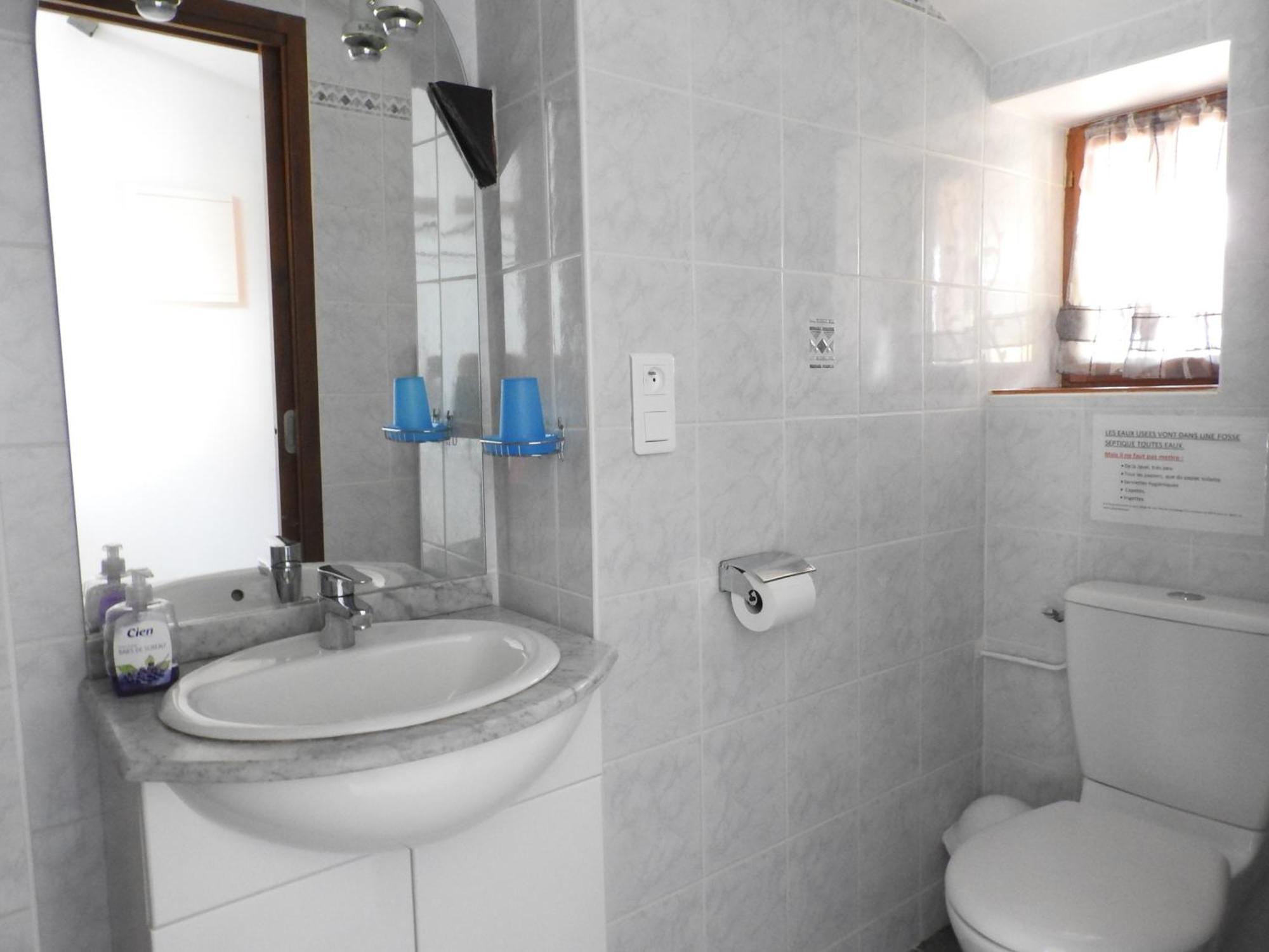 La Charmatiere Villa Haute-Rivoire Luaran gambar