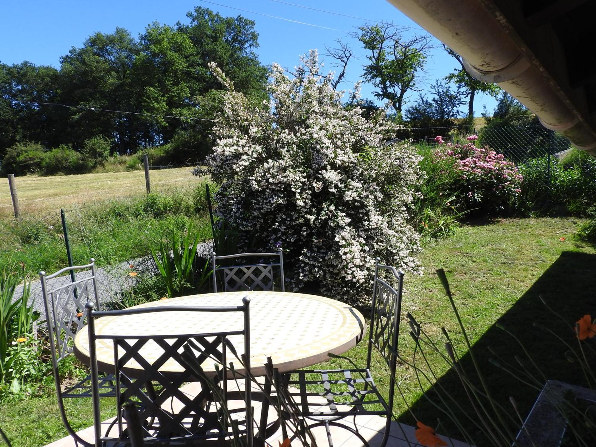 La Charmatiere Villa Haute-Rivoire Luaran gambar
